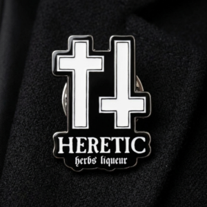 Pin hereje